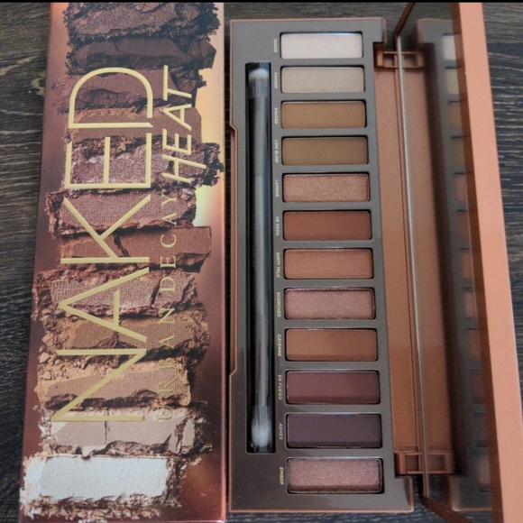 SOLD NEW Urban Decay Naked Palette 7 Piece Bundle Heat Primer Potion All Nighter - Picture 3 of 13